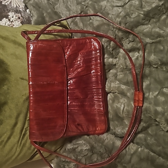 Beautiful EEL Skin Handbag - Picture 4 of 6